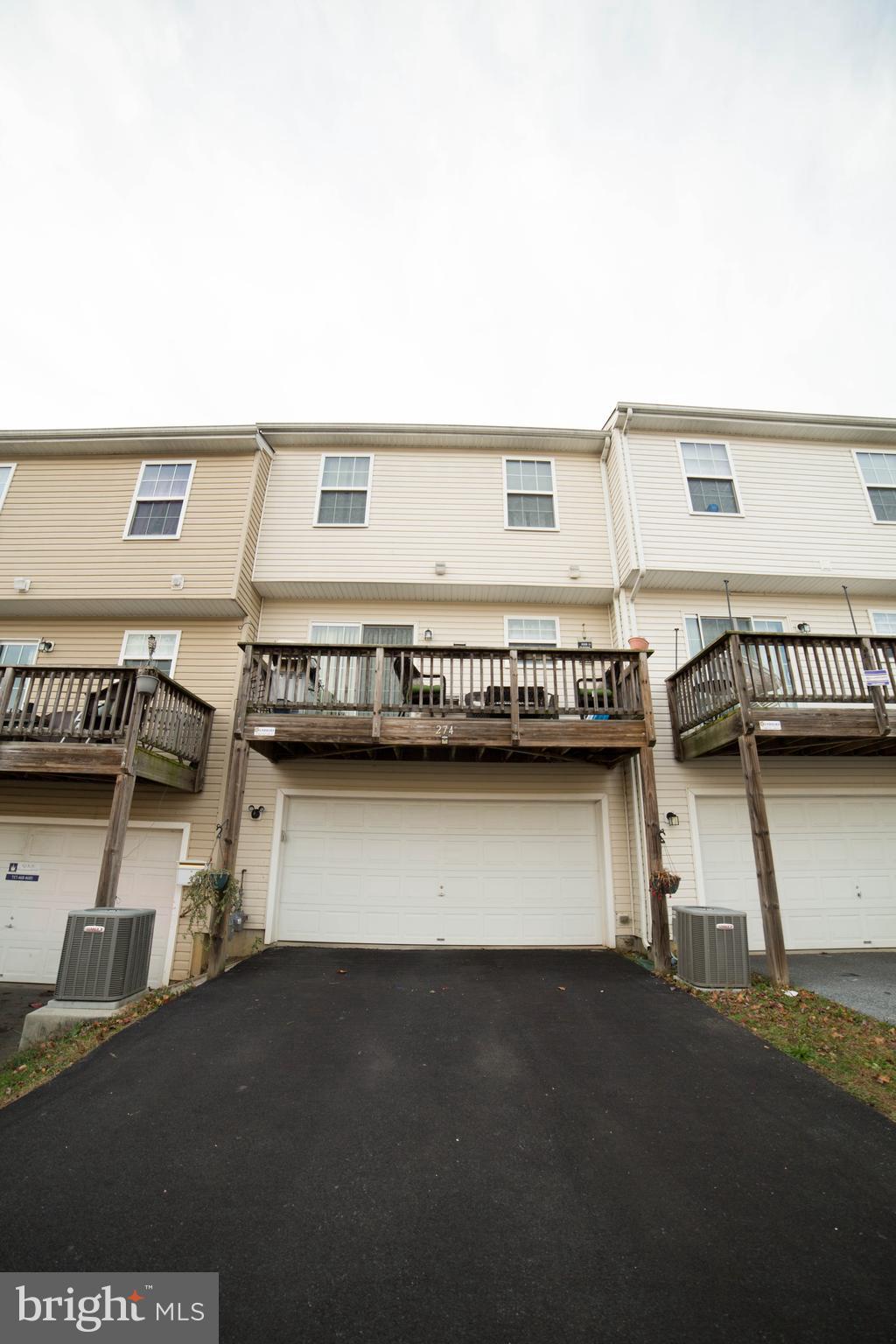 HAWTHORNE RIDGE - Residential