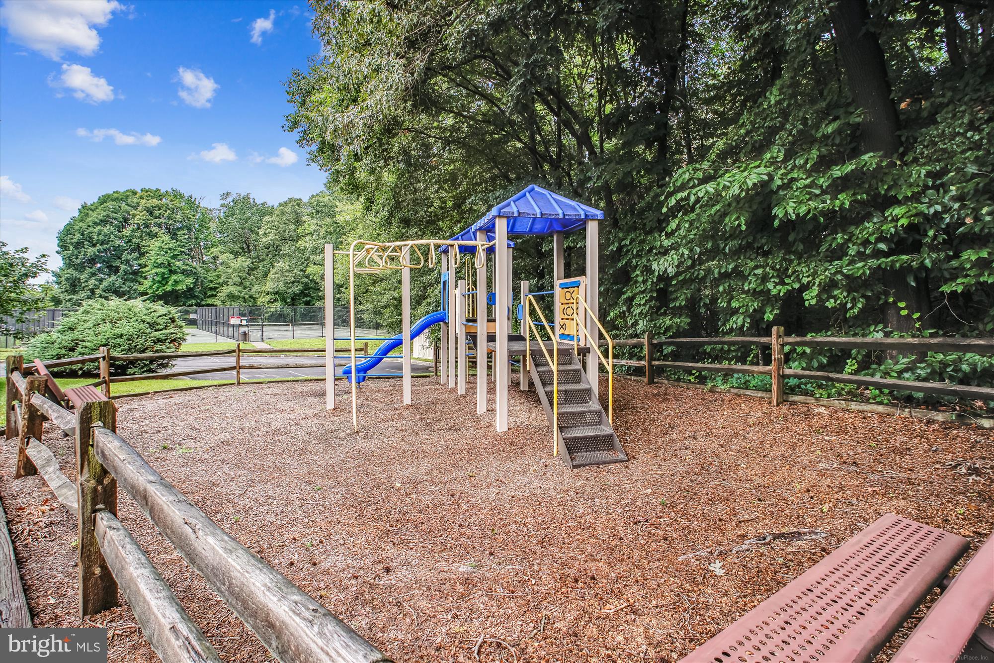 VILLAGE OF MOUNT AIR - Residential Lease