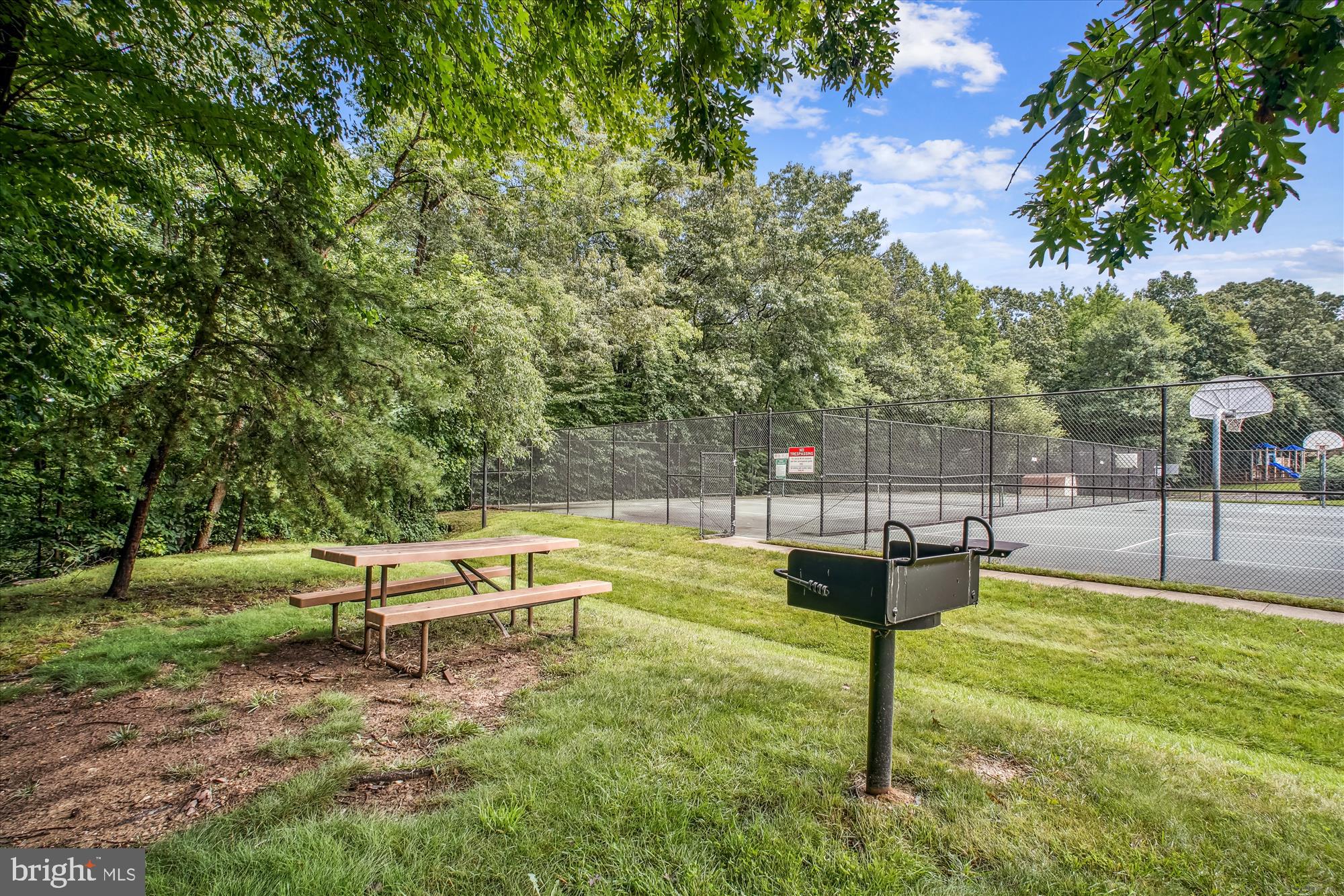 VILLAGE OF MOUNT AIR - Residential Lease