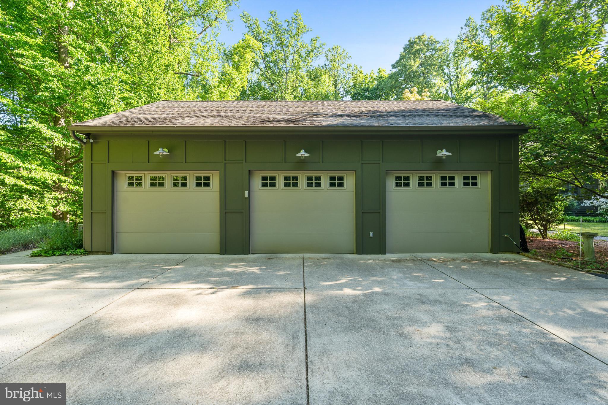 HOLMEHURST ESTATES - Residential