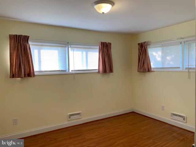 WESTVIEW PARK - Residential Lease