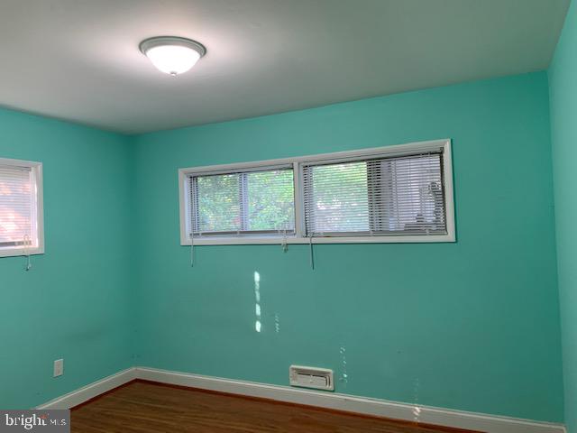 WESTVIEW PARK - Residential Lease