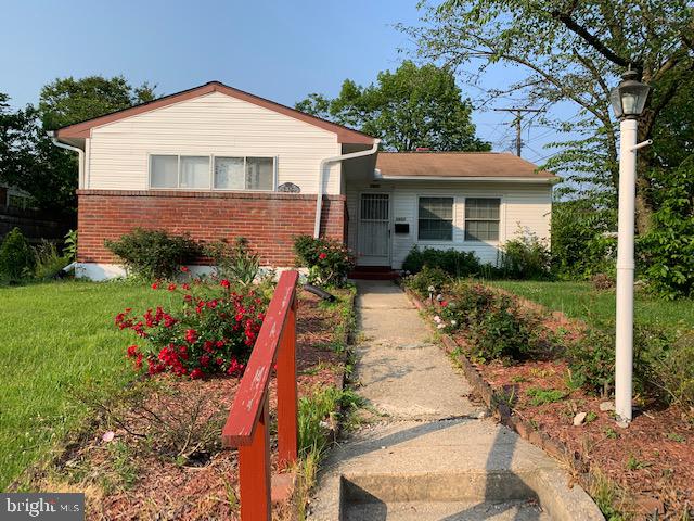 WESTVIEW PARK - Residential Lease