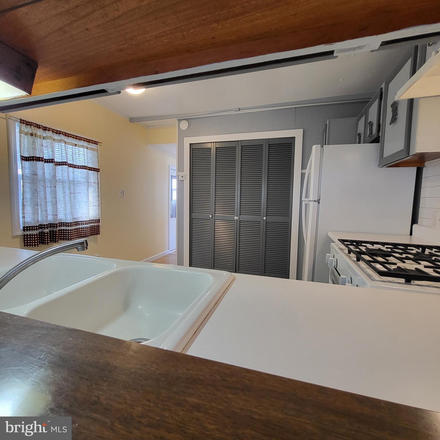 RIVERSIDE - Residential