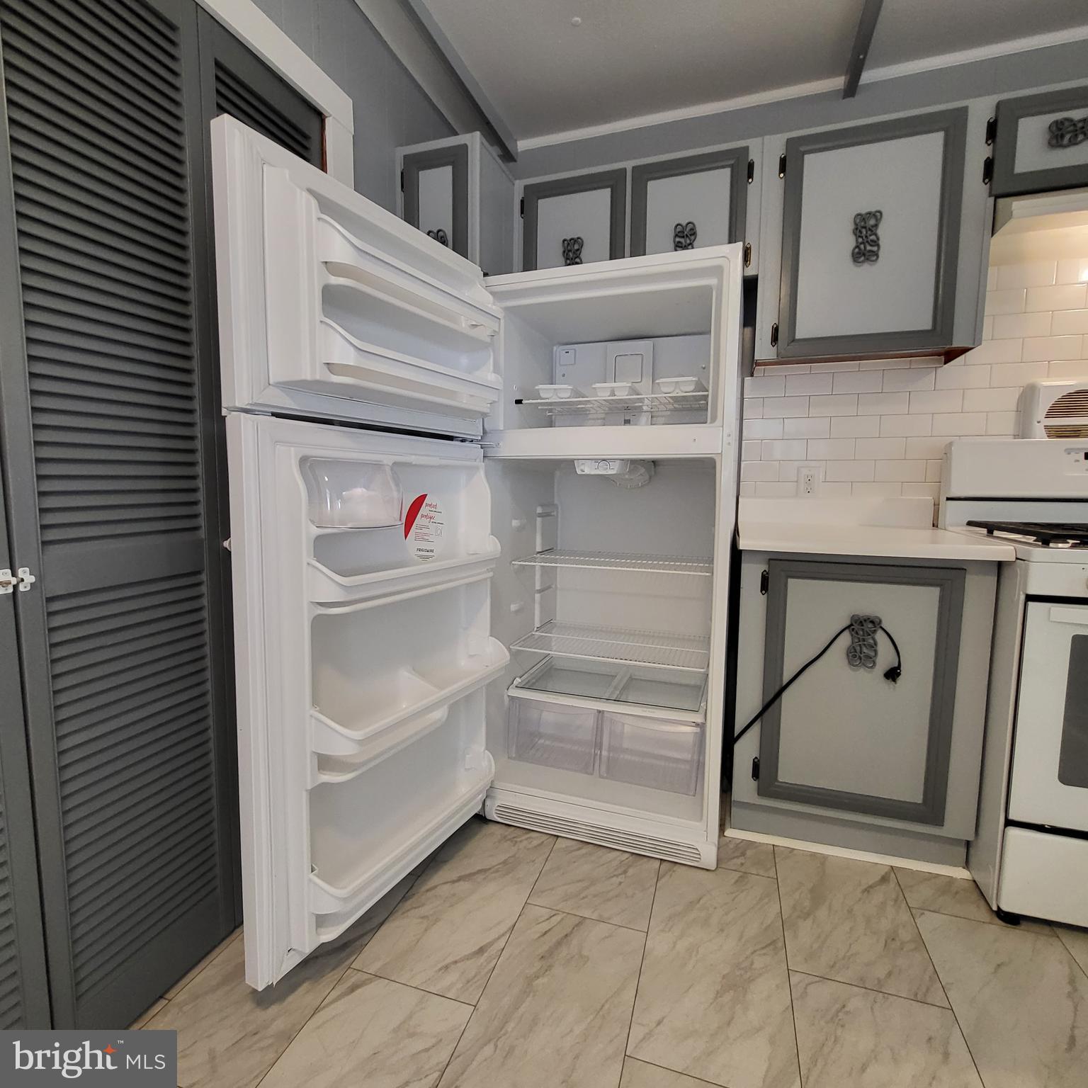 RIVERSIDE - Residential