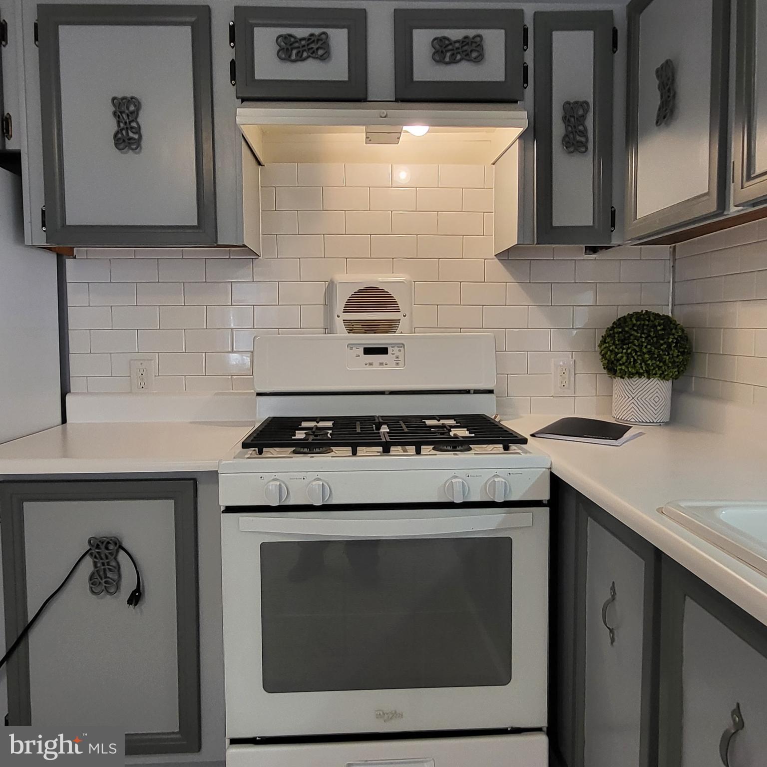 RIVERSIDE - Residential