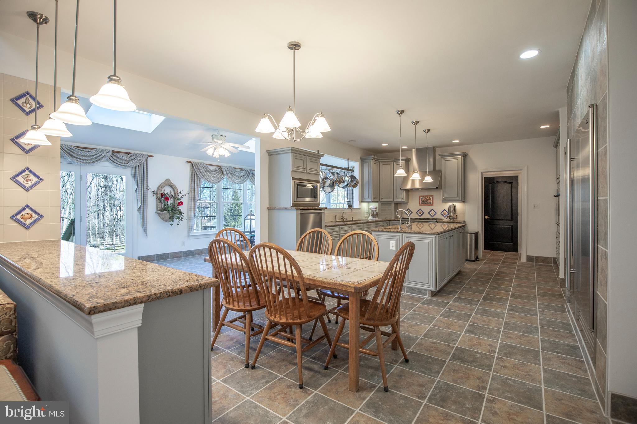 OAKS OF BUCKINGHAM - Residential