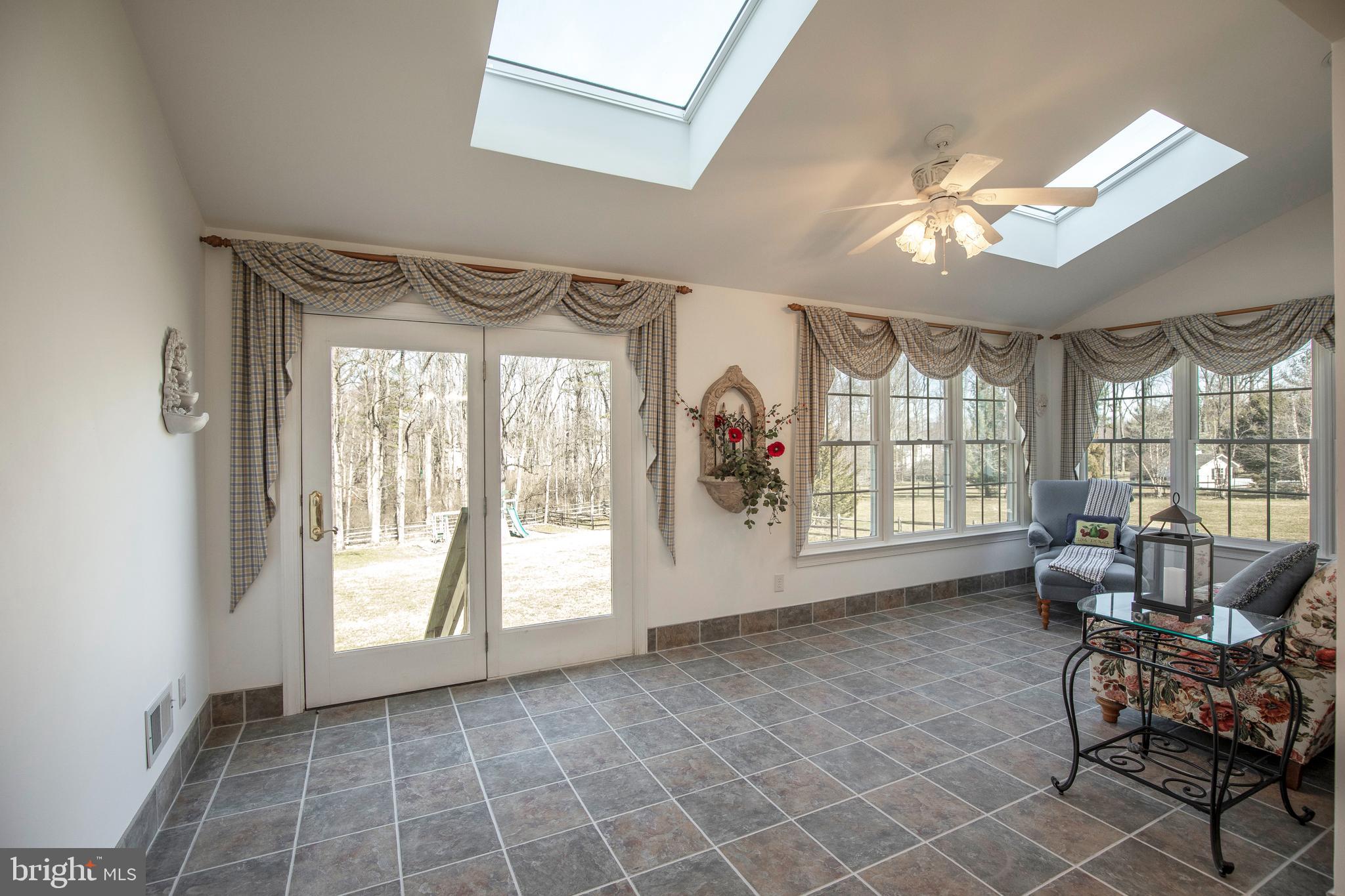 OAKS OF BUCKINGHAM - Residential