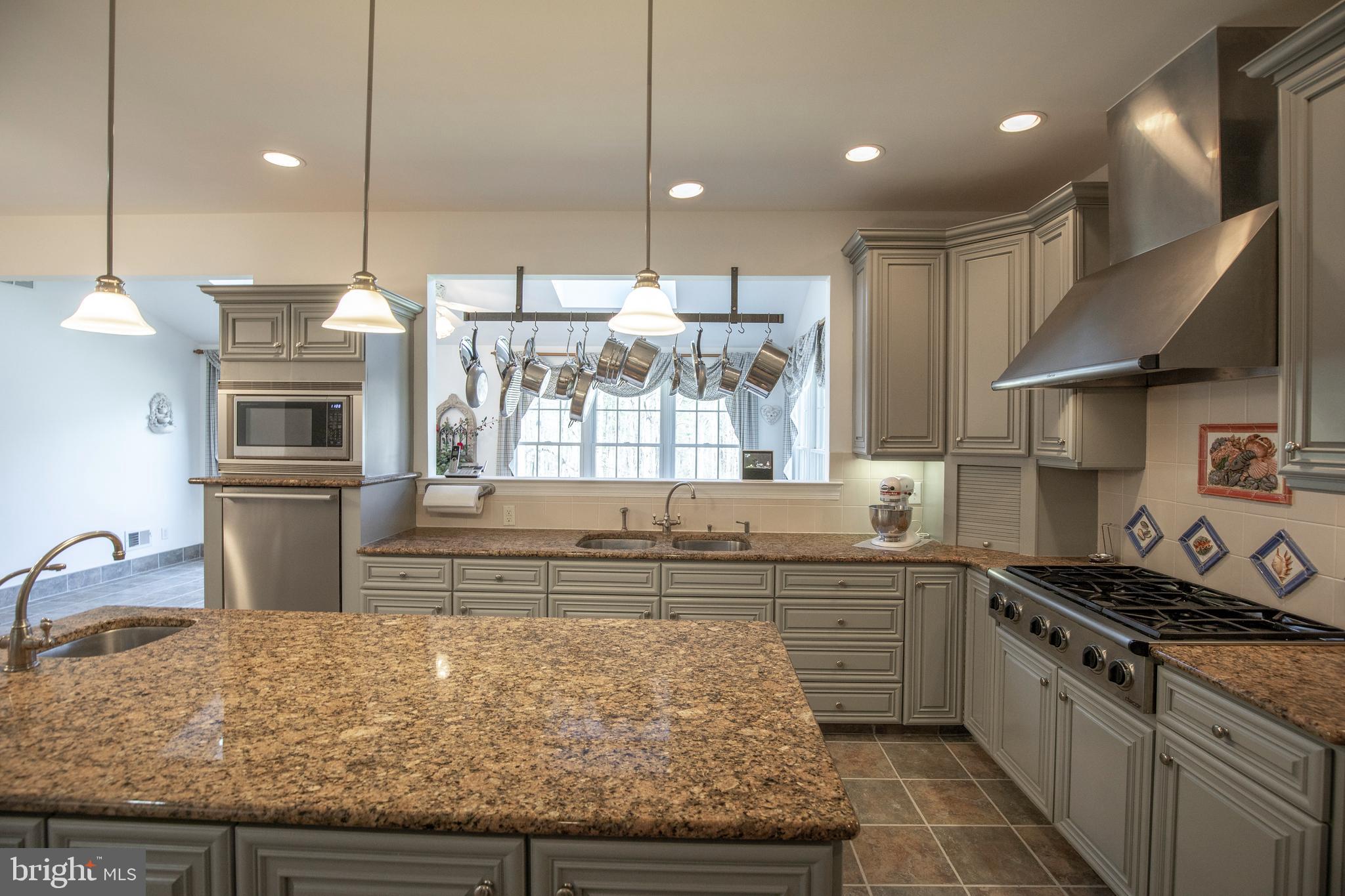 OAKS OF BUCKINGHAM - Residential