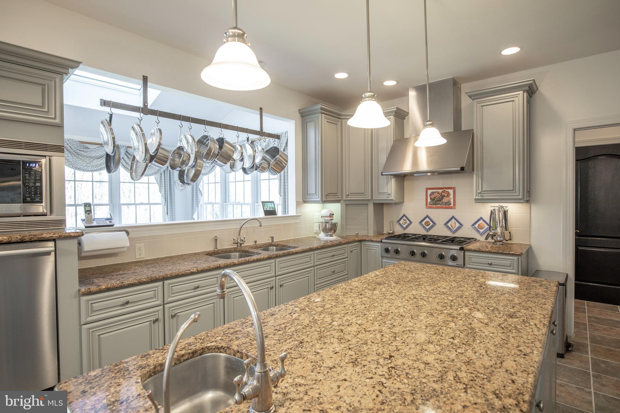 OAKS OF BUCKINGHAM - Residential