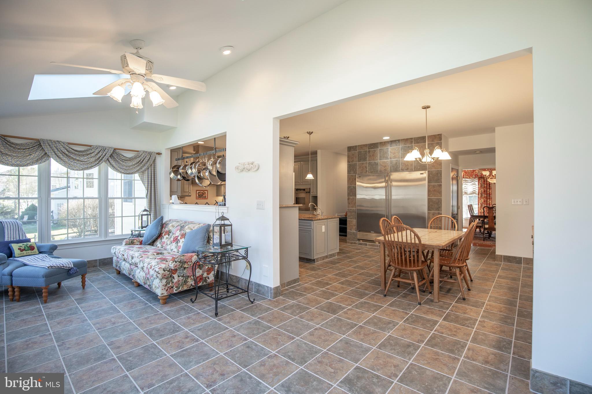 OAKS OF BUCKINGHAM - Residential