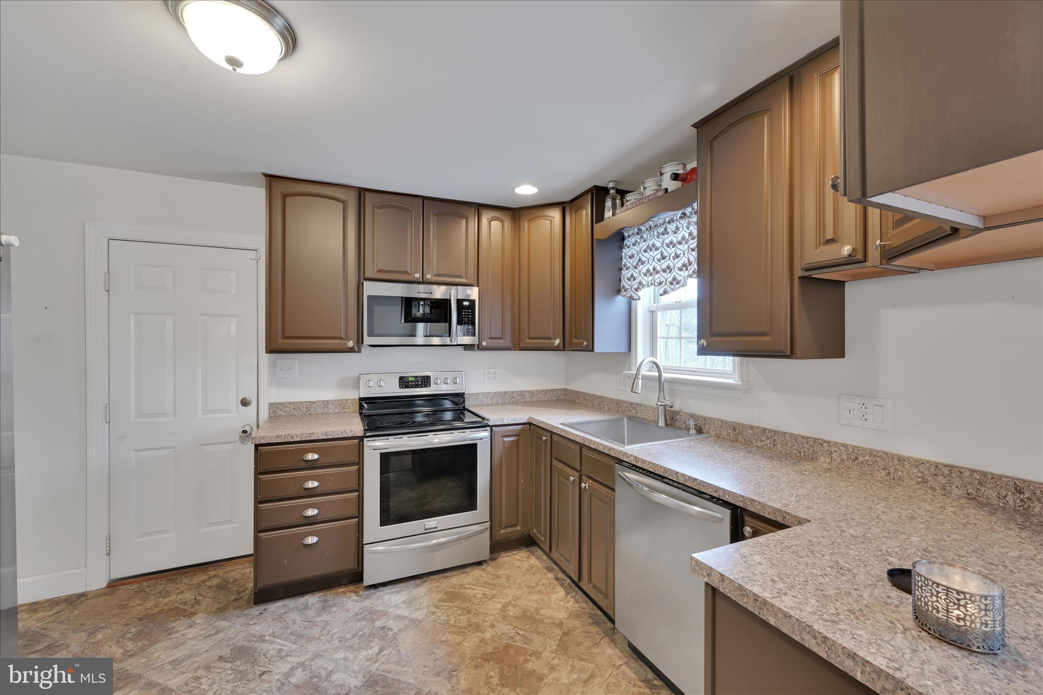 POTTSVILLE - Residential