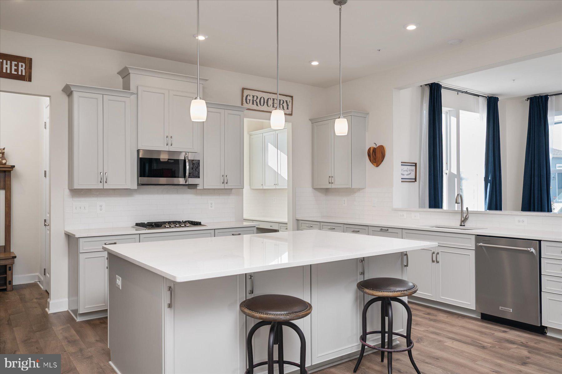 TWO RIVERS - Residential