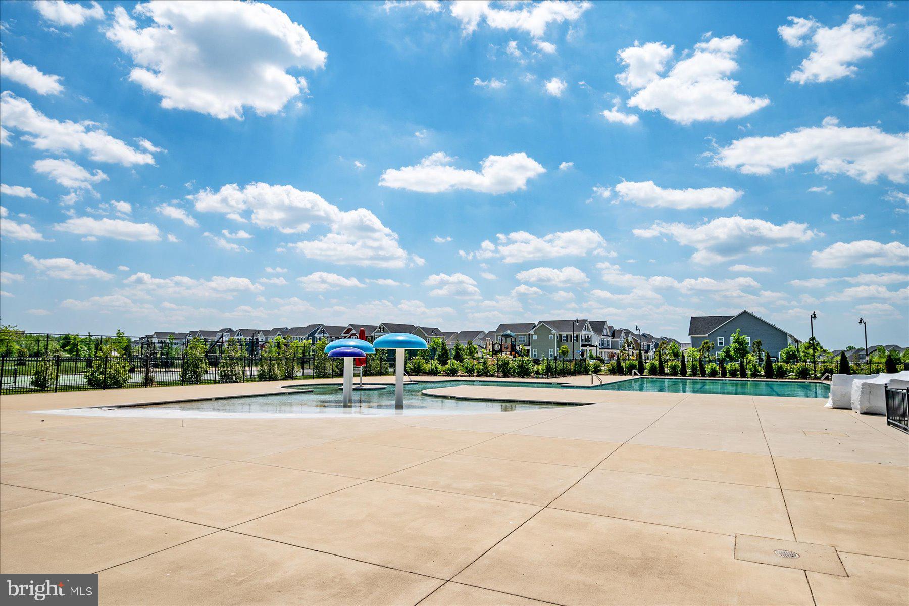 TWO RIVERS - Residential