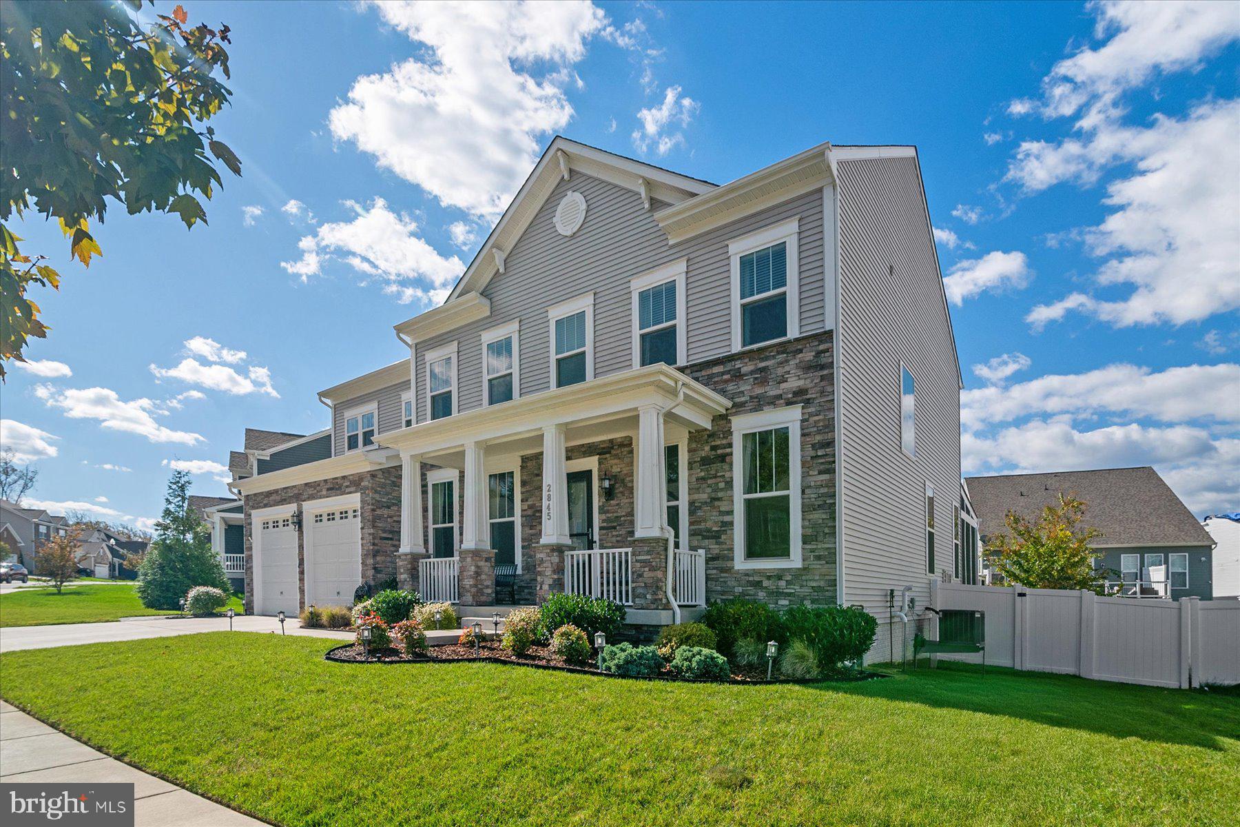 TWO RIVERS - Residential