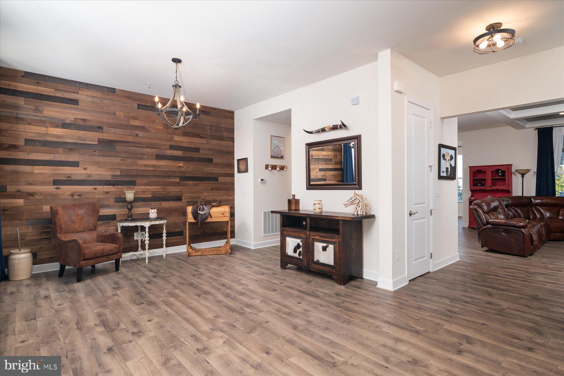 TWO RIVERS - Residential