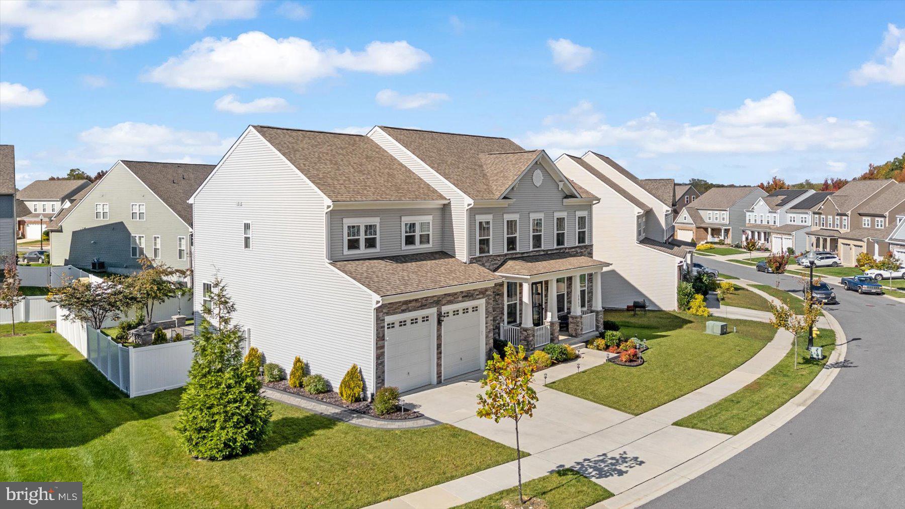 TWO RIVERS - Residential