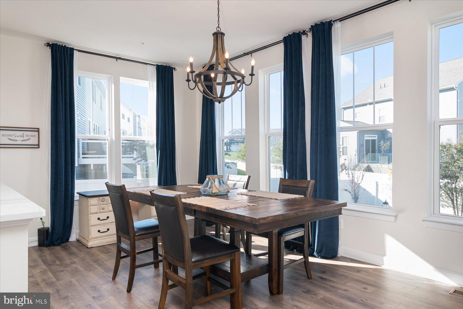 TWO RIVERS - Residential