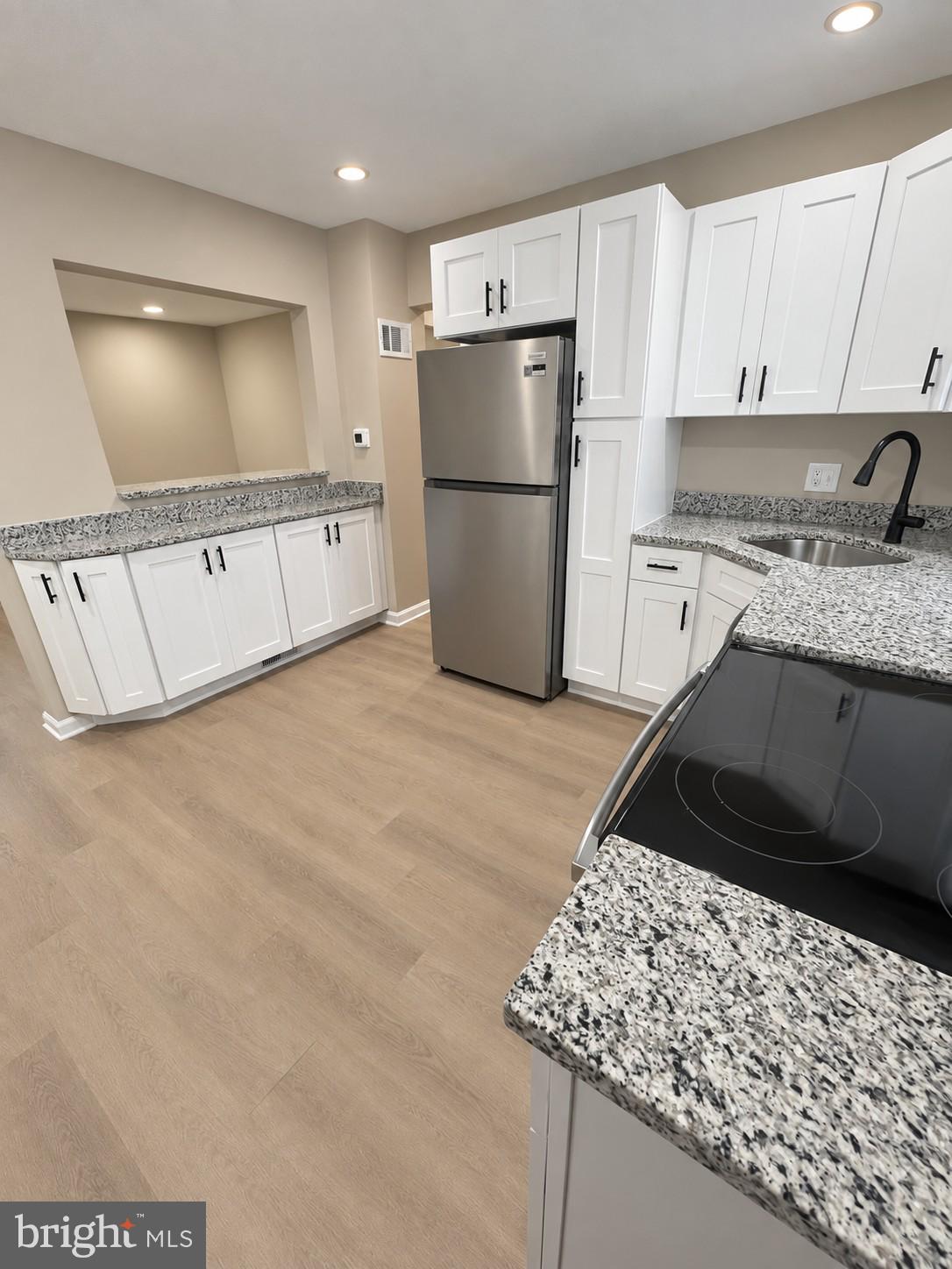 1408 EARLY OAKS LANE