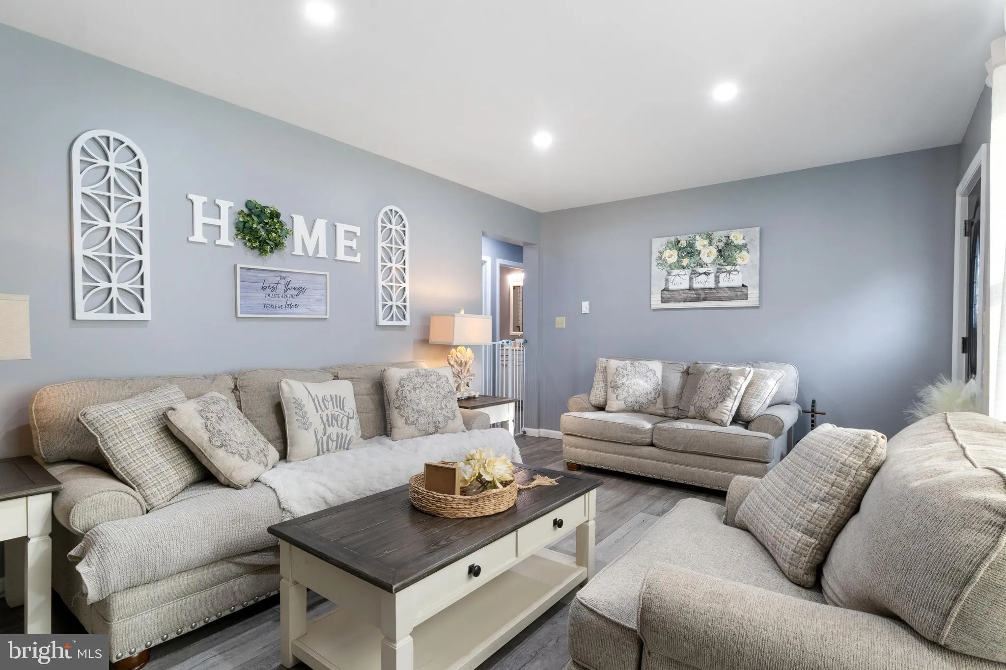 Ephrata, Pennsylvania 17522, United States, 4 Bedrooms Bedrooms, ,2 BathroomsBathrooms,Residential,Pending,212984