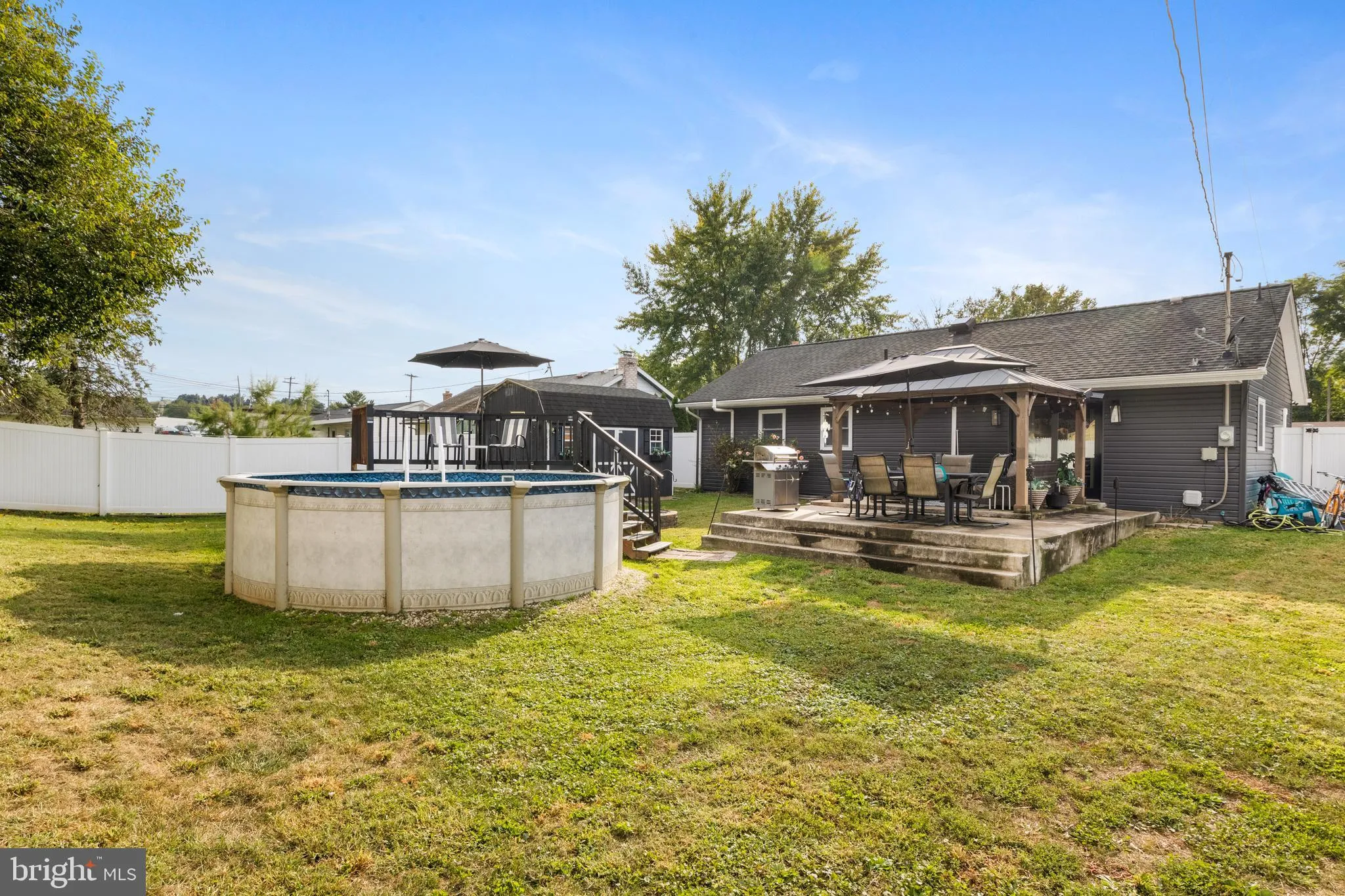 Ephrata, Pennsylvania 17522, United States, 4 Bedrooms Bedrooms, ,2 BathroomsBathrooms,Residential,Pending,212984