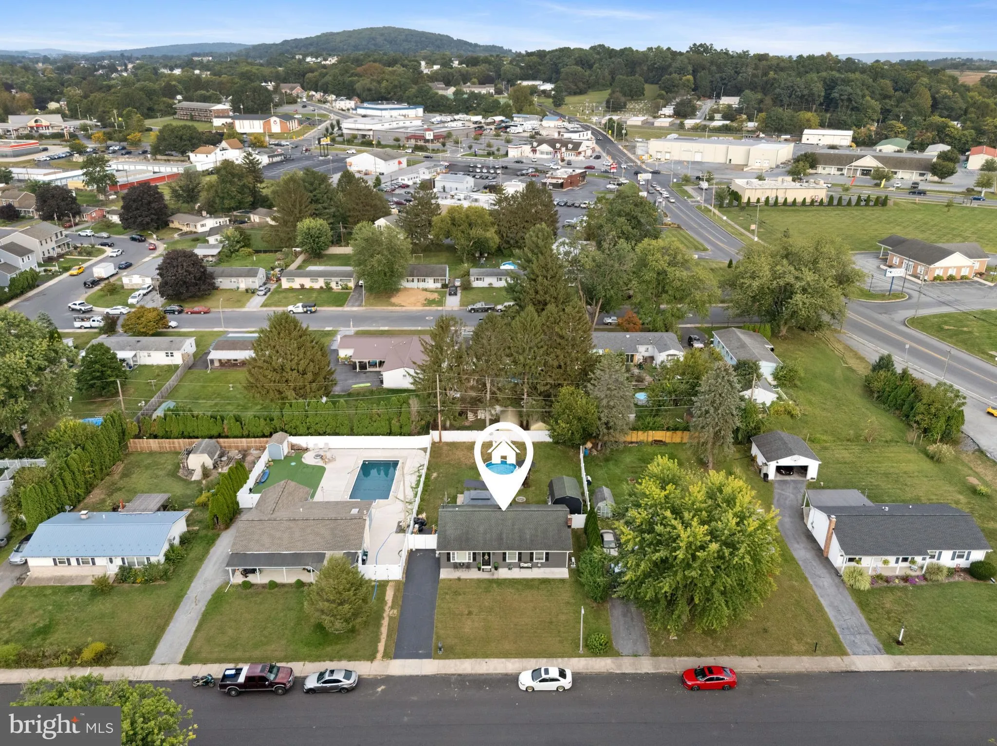 Ephrata, Pennsylvania 17522, United States, 4 Bedrooms Bedrooms, ,2 BathroomsBathrooms,Residential,Pending,212984