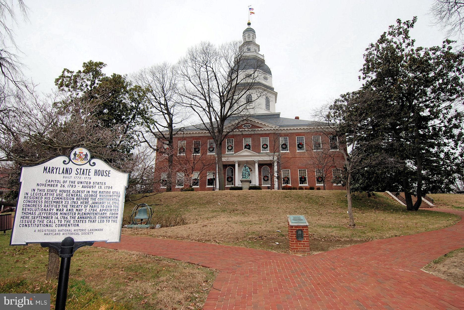 HISTORIC DISTRICT - Residential Lease