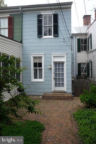 HISTORIC DISTRICT - Residential Lease