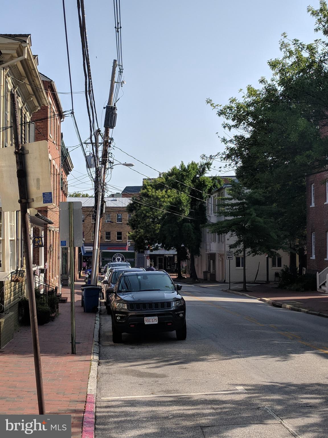 HISTORIC DISTRICT - Residential Lease