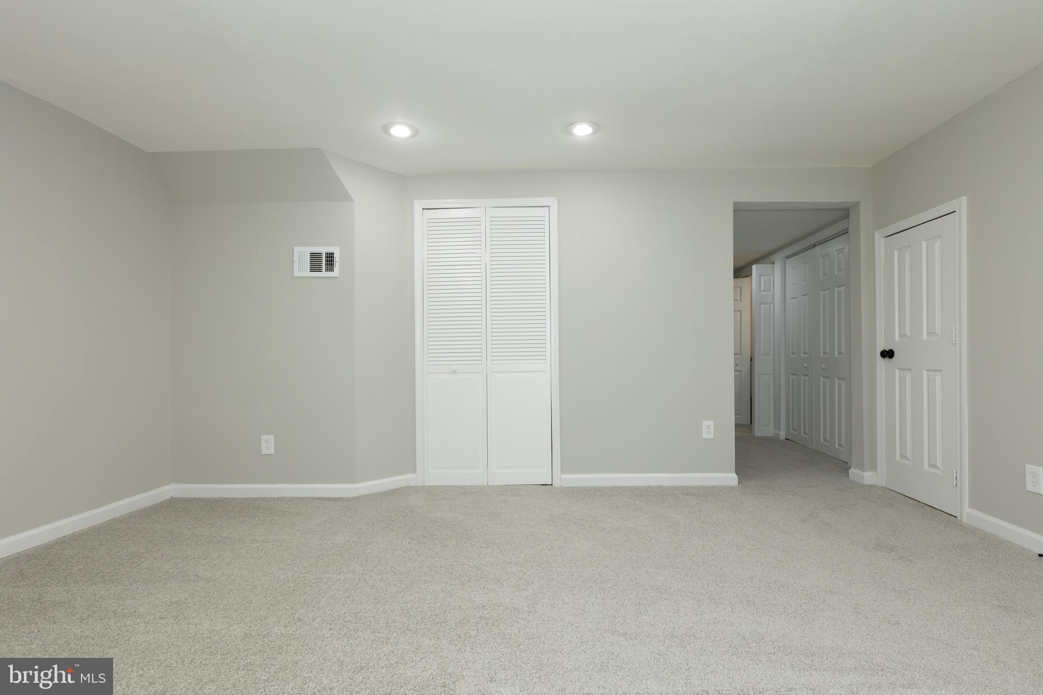 VILLAGE OF OLDE MILL - Residential