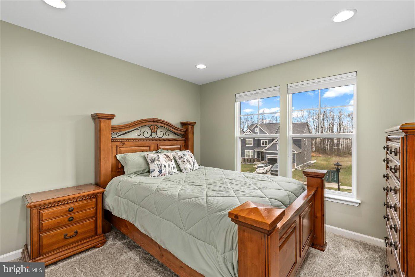 EMBREY MILL - Residential