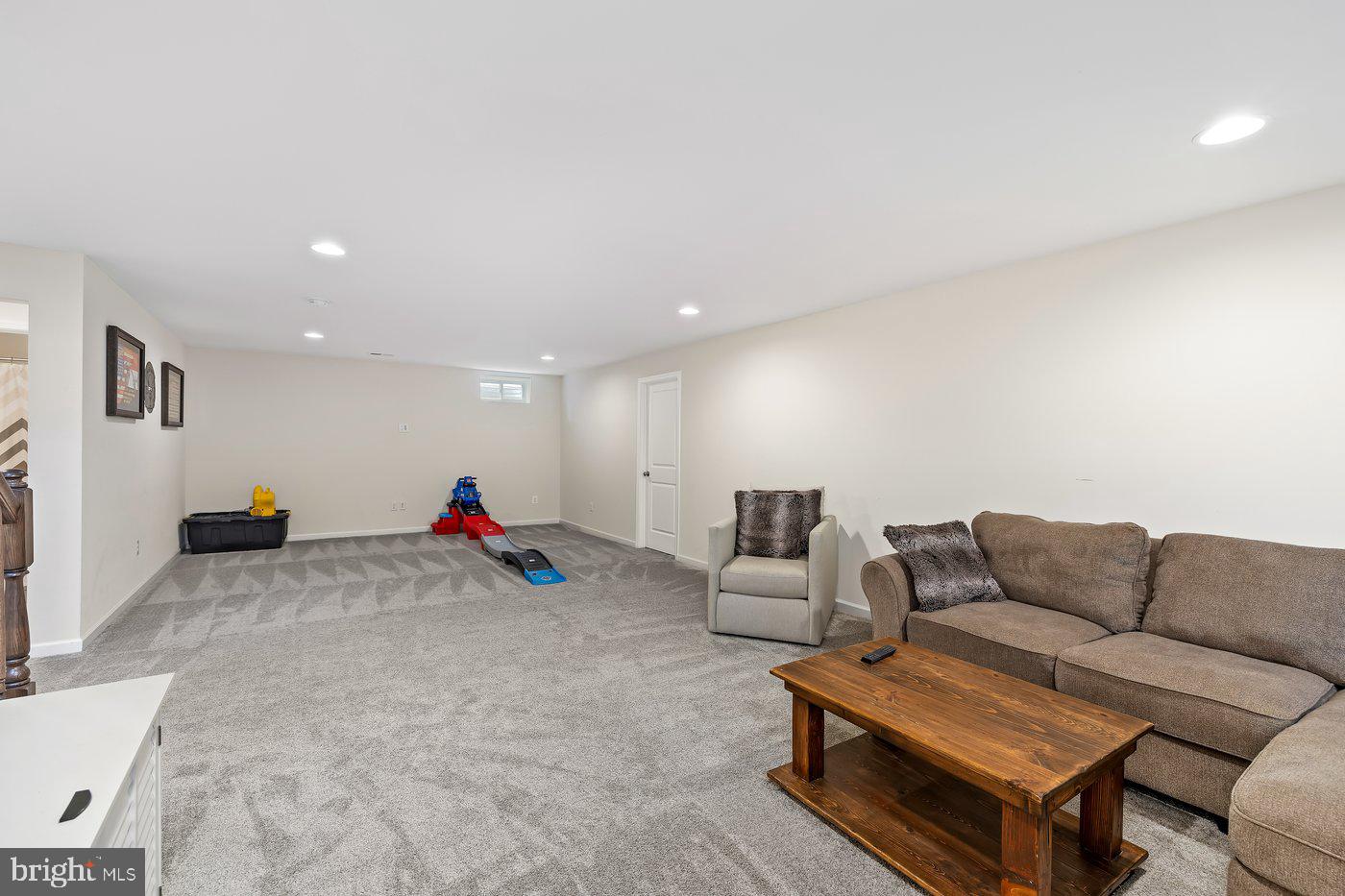 EMBREY MILL - Residential