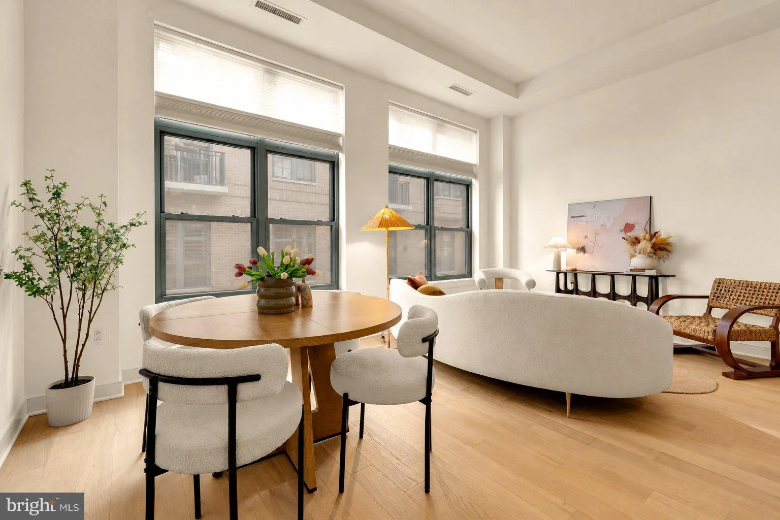 2425 L Street NW Unit 317