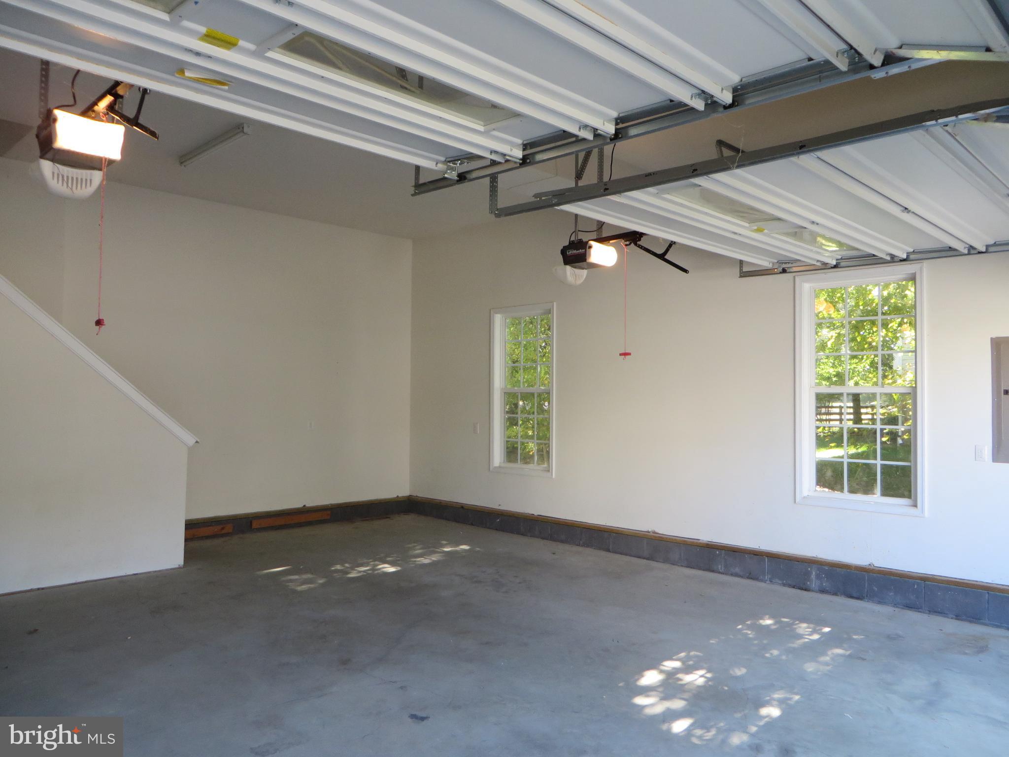 ST. GEORGES BEACH - Residential