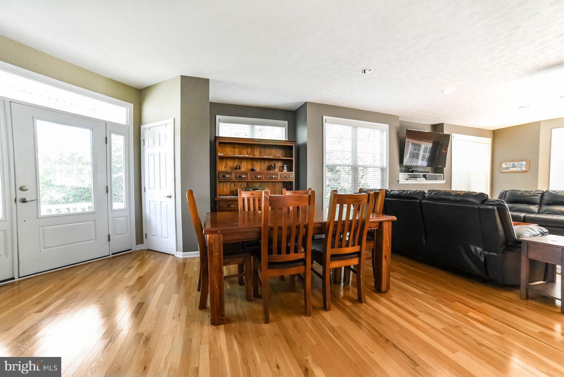 ST. GEORGES BEACH - Residential