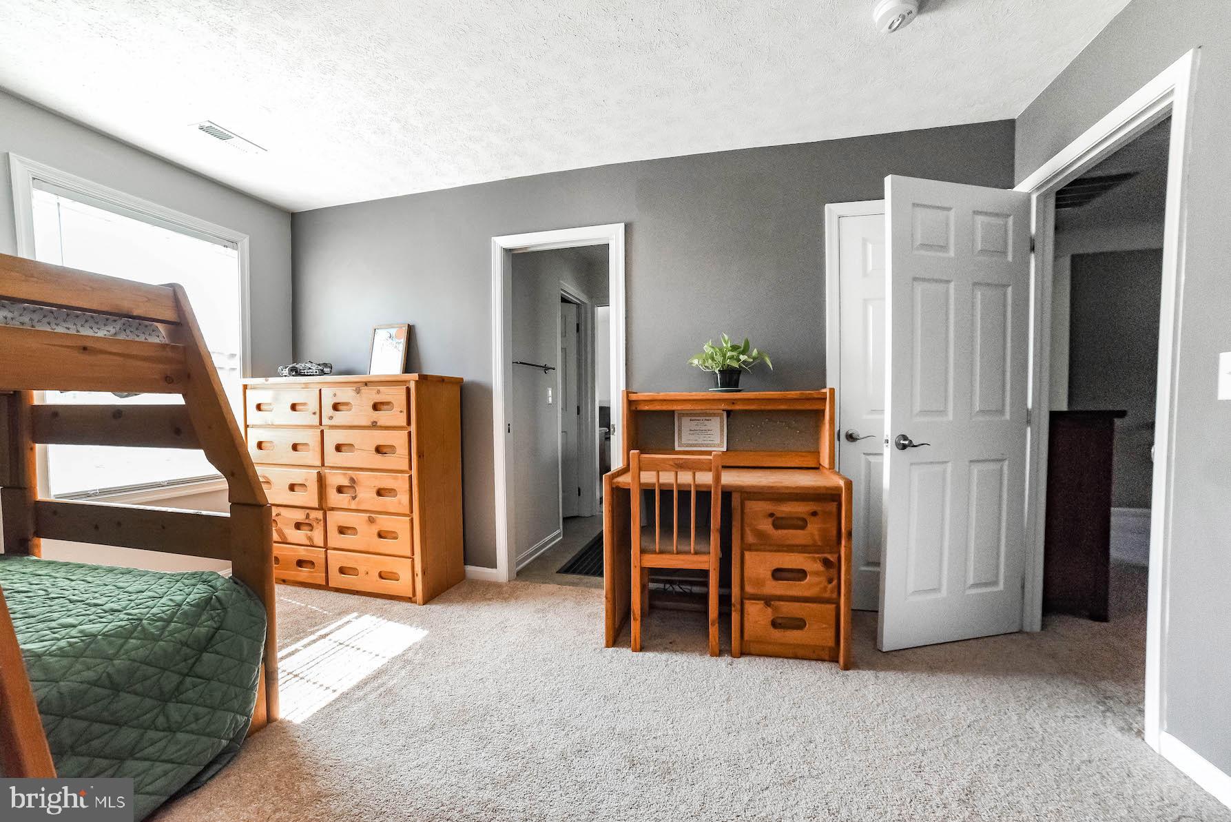 ST. GEORGES BEACH - Residential