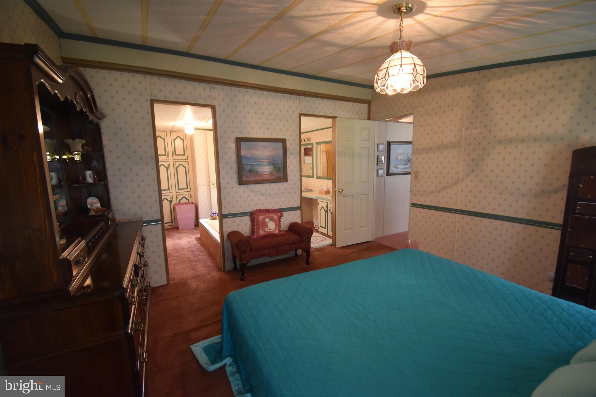 RIVER VILLAGE - Residential