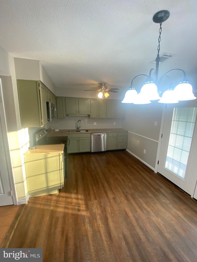 WILLOW BROOK - Residential Lease