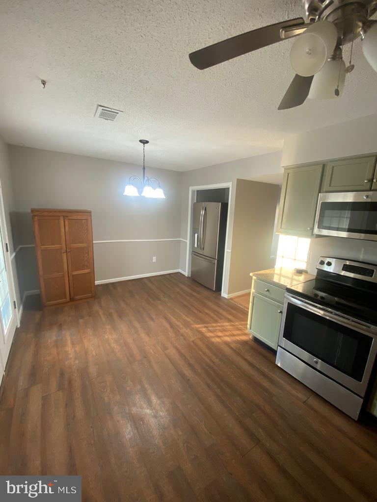 WILLOW BROOK - Residential Lease