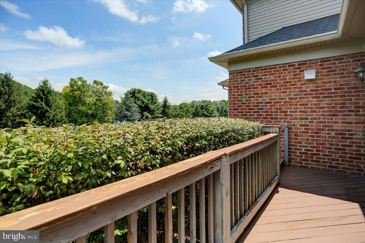 PEMBERTON - Residential