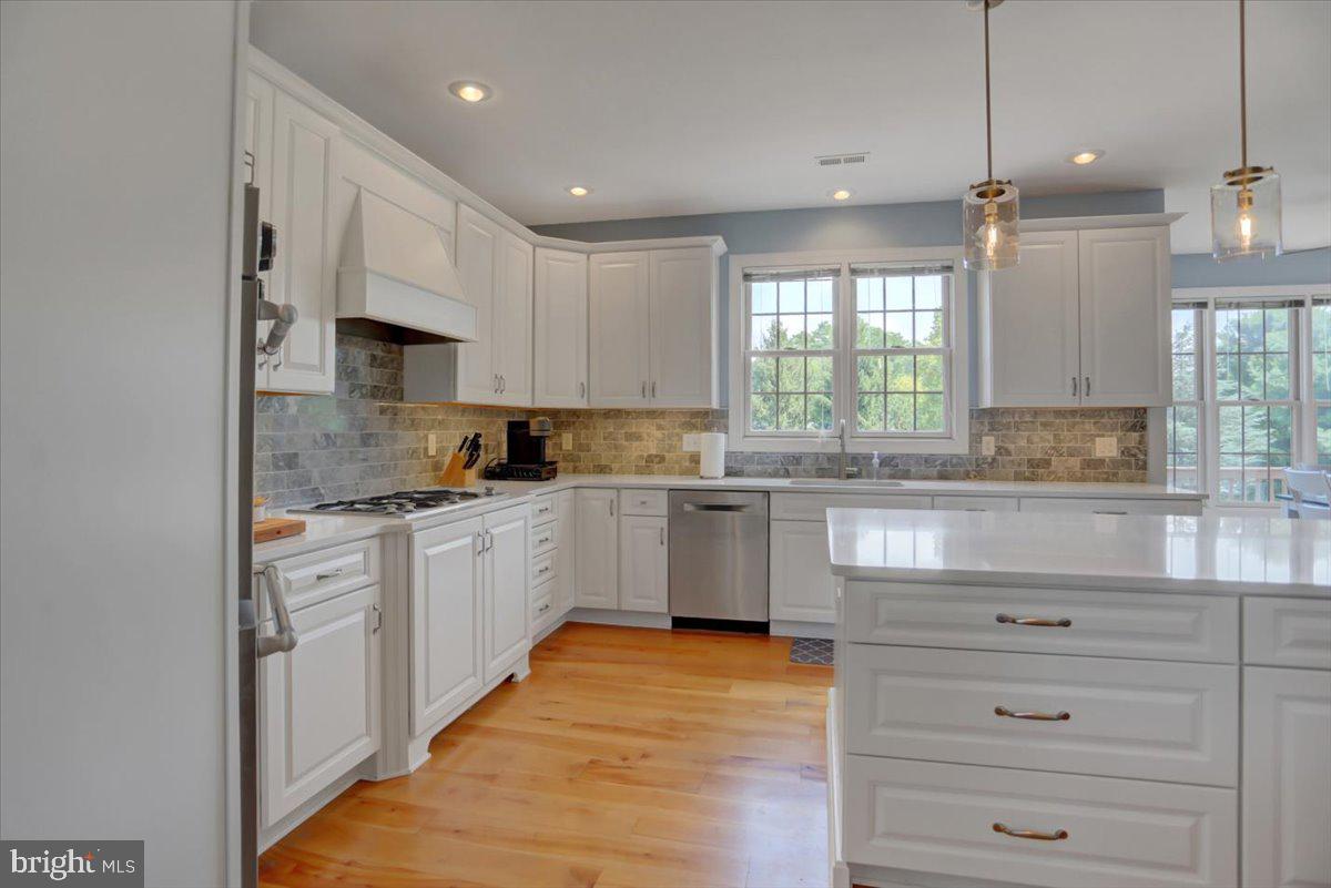 PEMBERTON - Residential