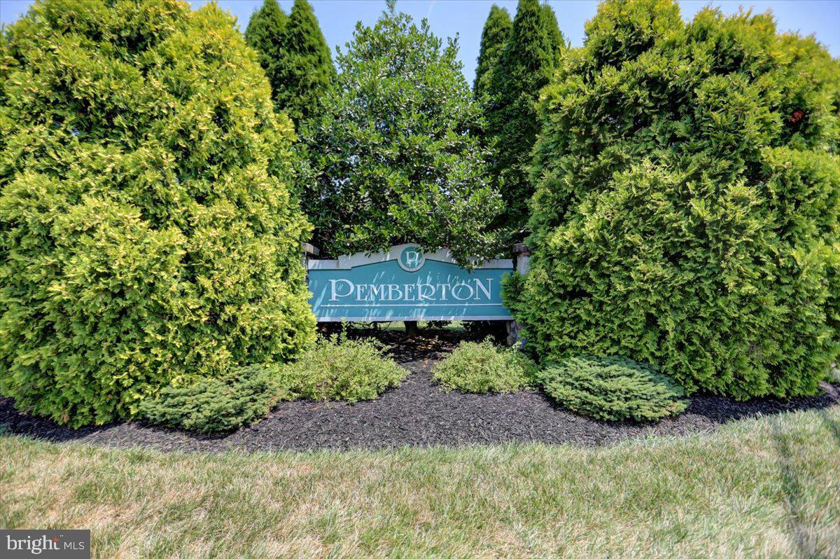 PEMBERTON - Residential