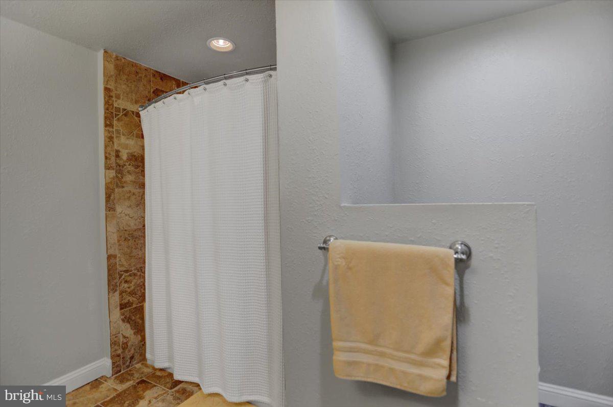 PEMBERTON - Residential