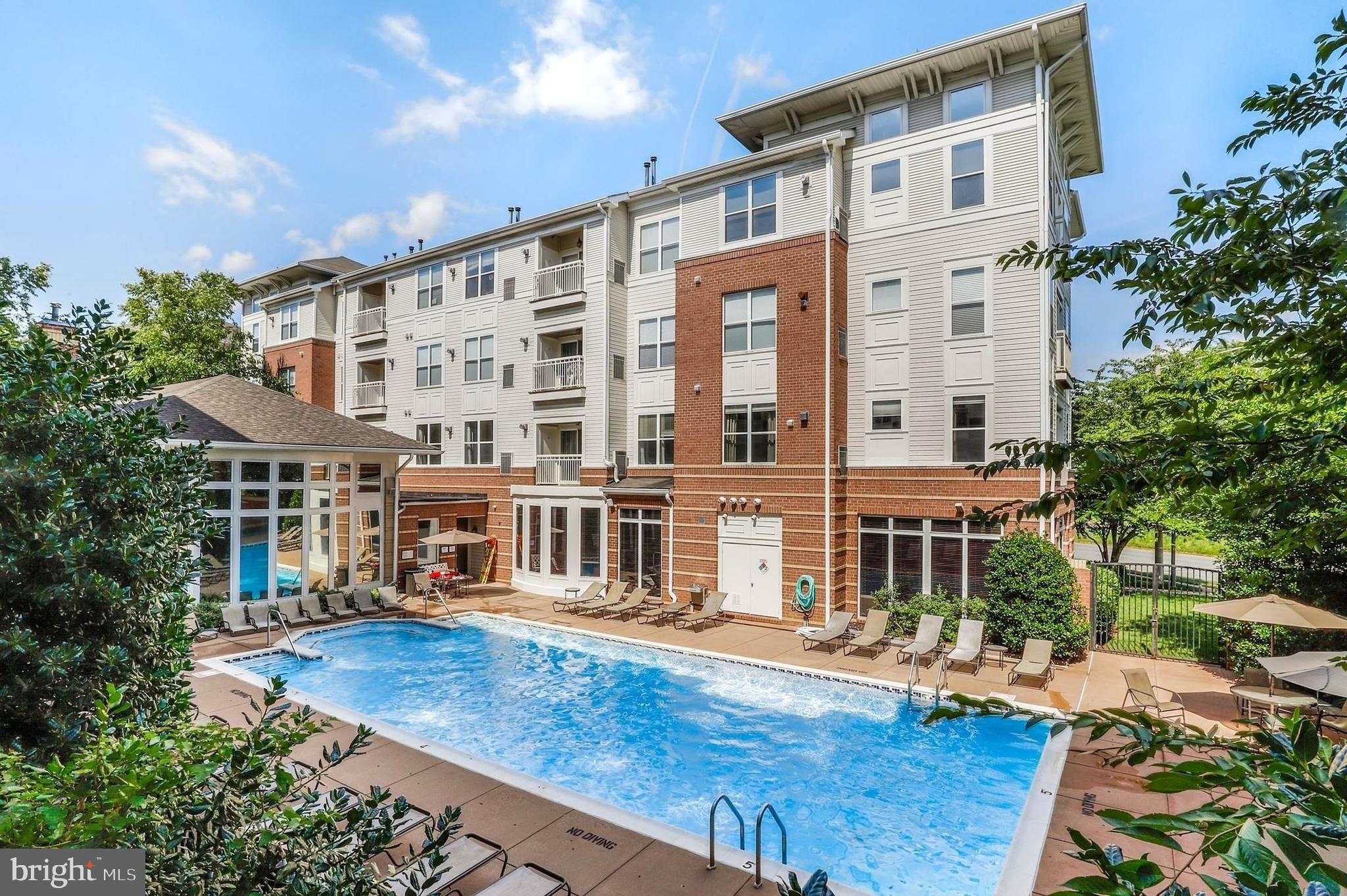 9480 VIRGINIA CENTER BOULEVARD 424