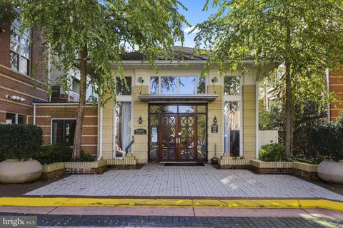 Photo of 9480 Virginia Center Boulevard #424, VIENNA, VA 22181 (MLS # VAFX2314696)
