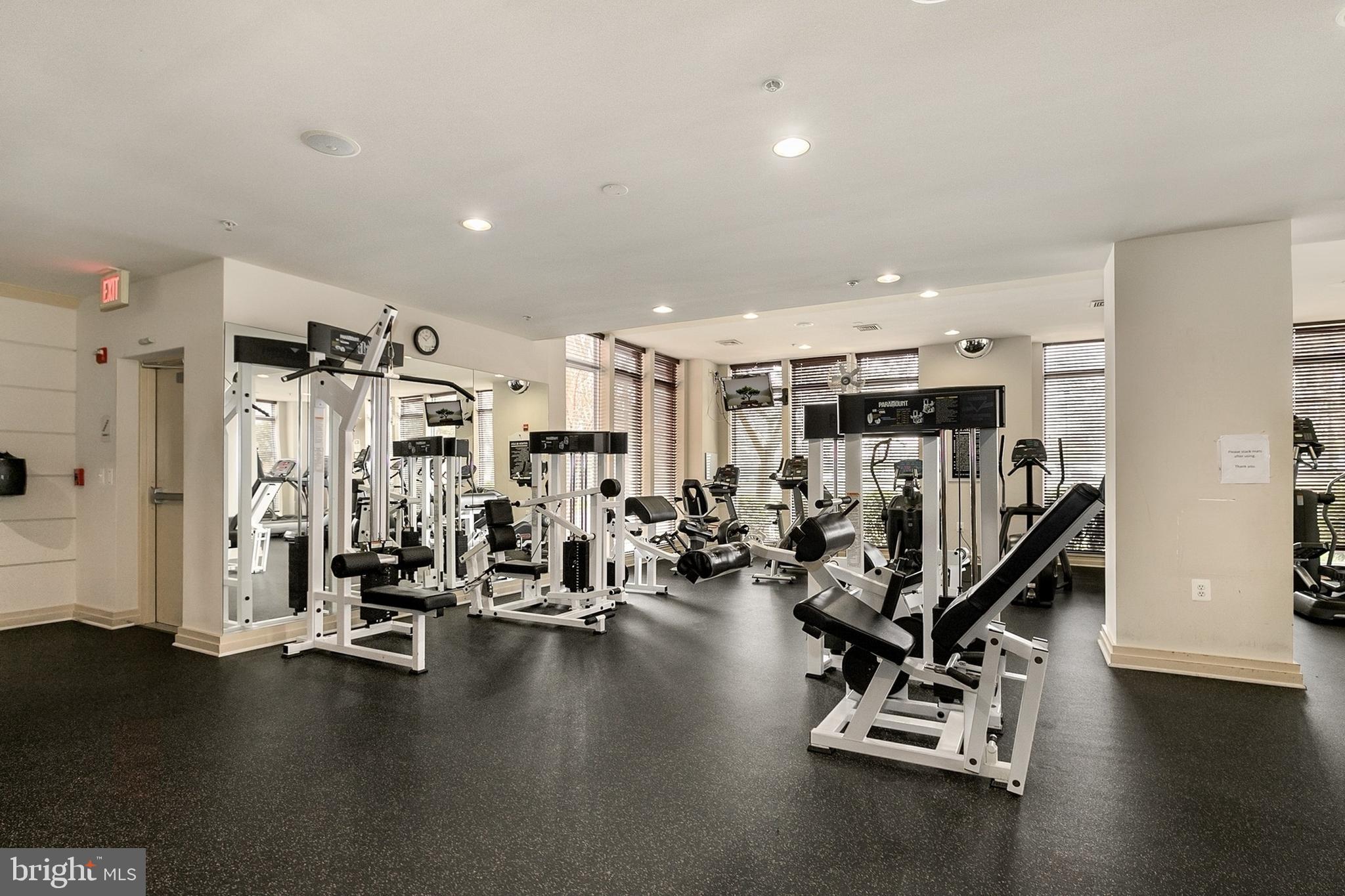 9480 VIRGINIA CENTER BOULEVARD 424