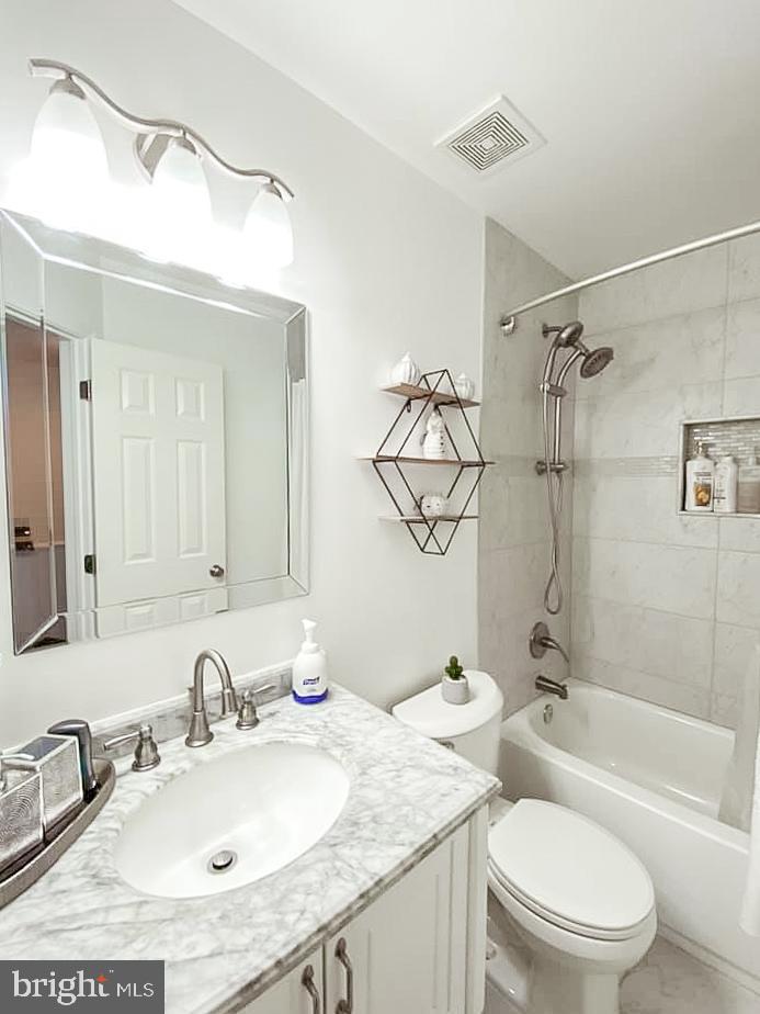 SEQUOIA LEA - Residential Lease