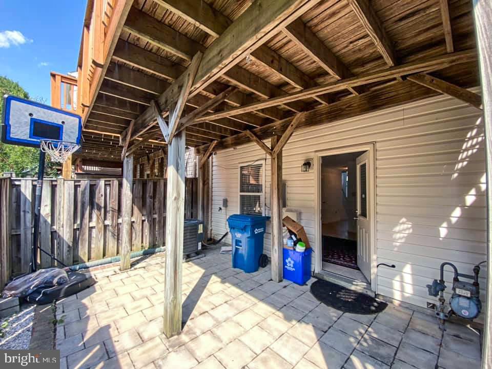 SEQUOIA LEA - Residential Lease