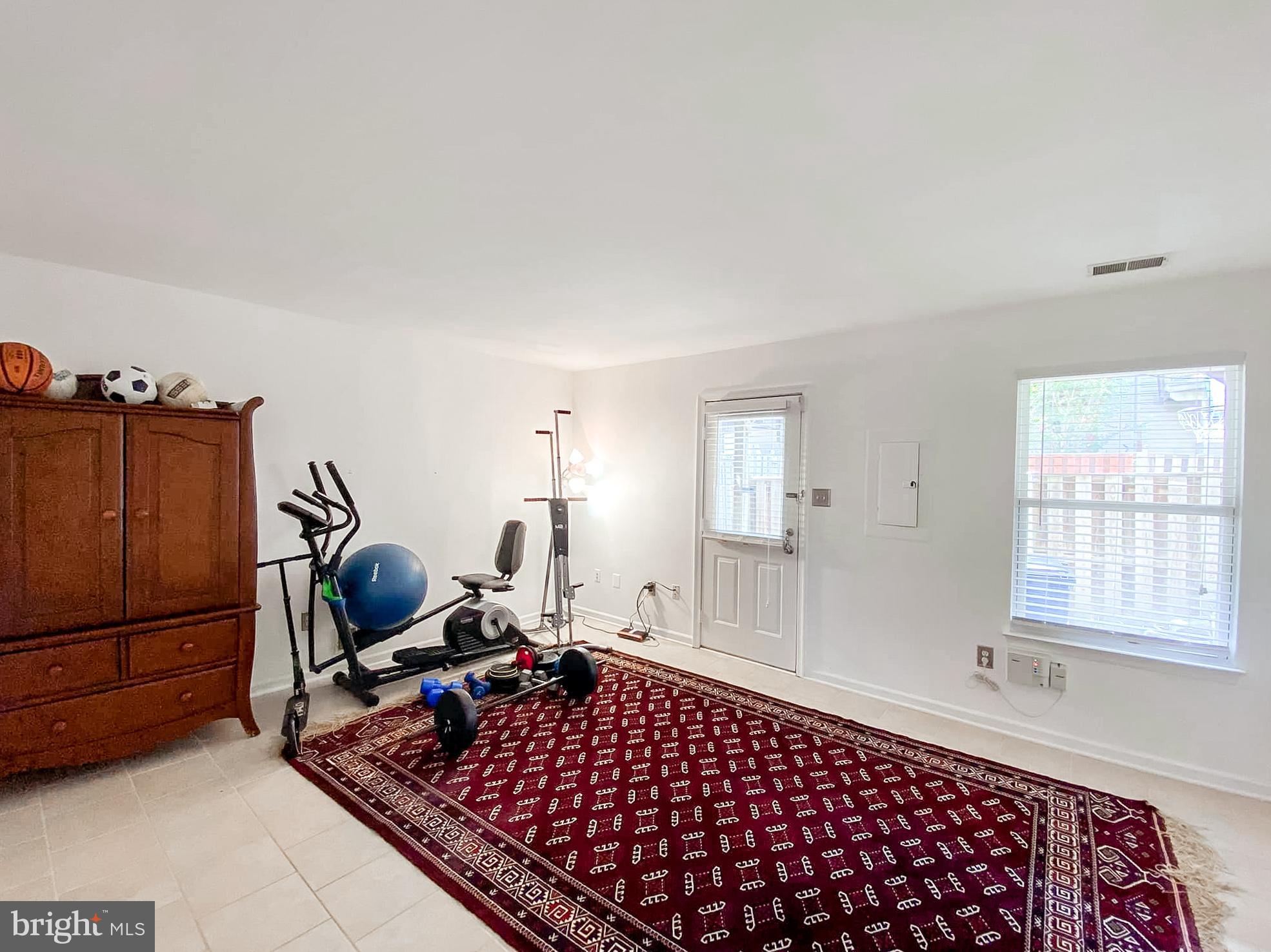 SEQUOIA LEA - Residential Lease