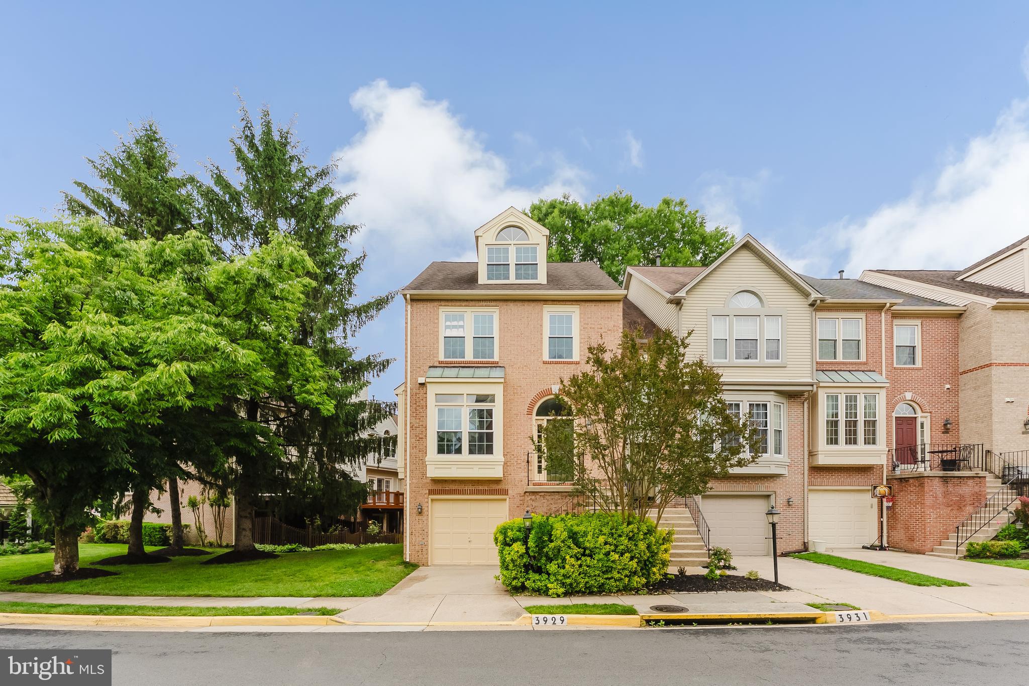 PENDERBROOK - Residential